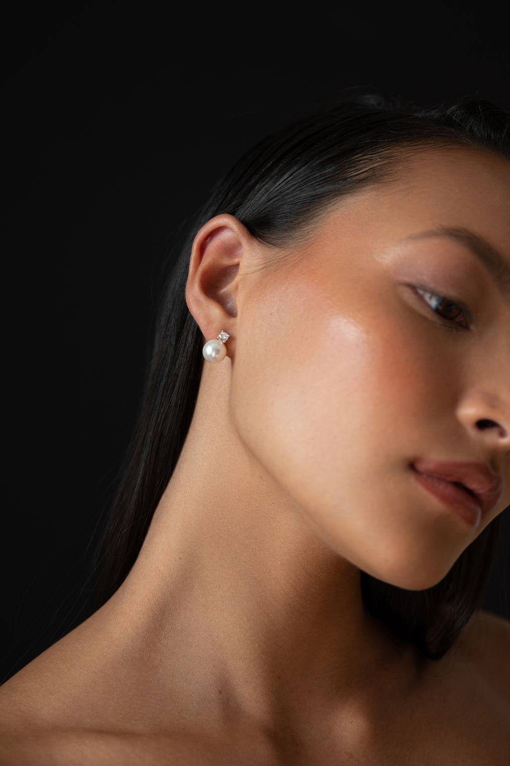 ABE Earrings 43514 Edited 2400x3600
