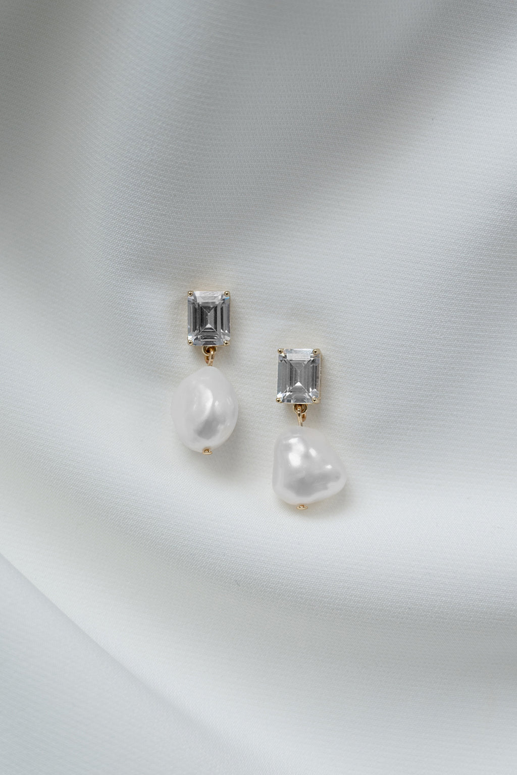 Earring Vivian 2025 Final 2400x3600