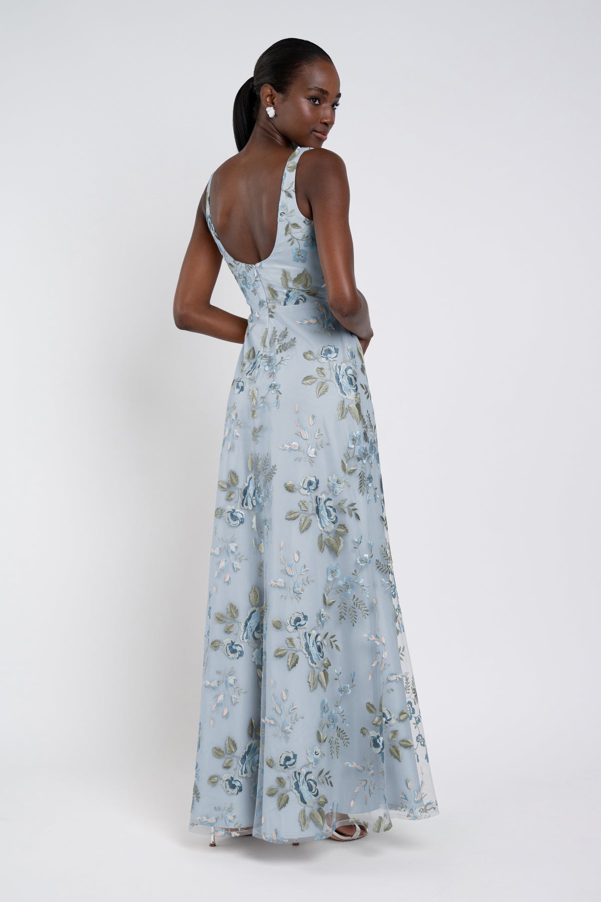 Lily Enchanted Floral whisper+blue 2