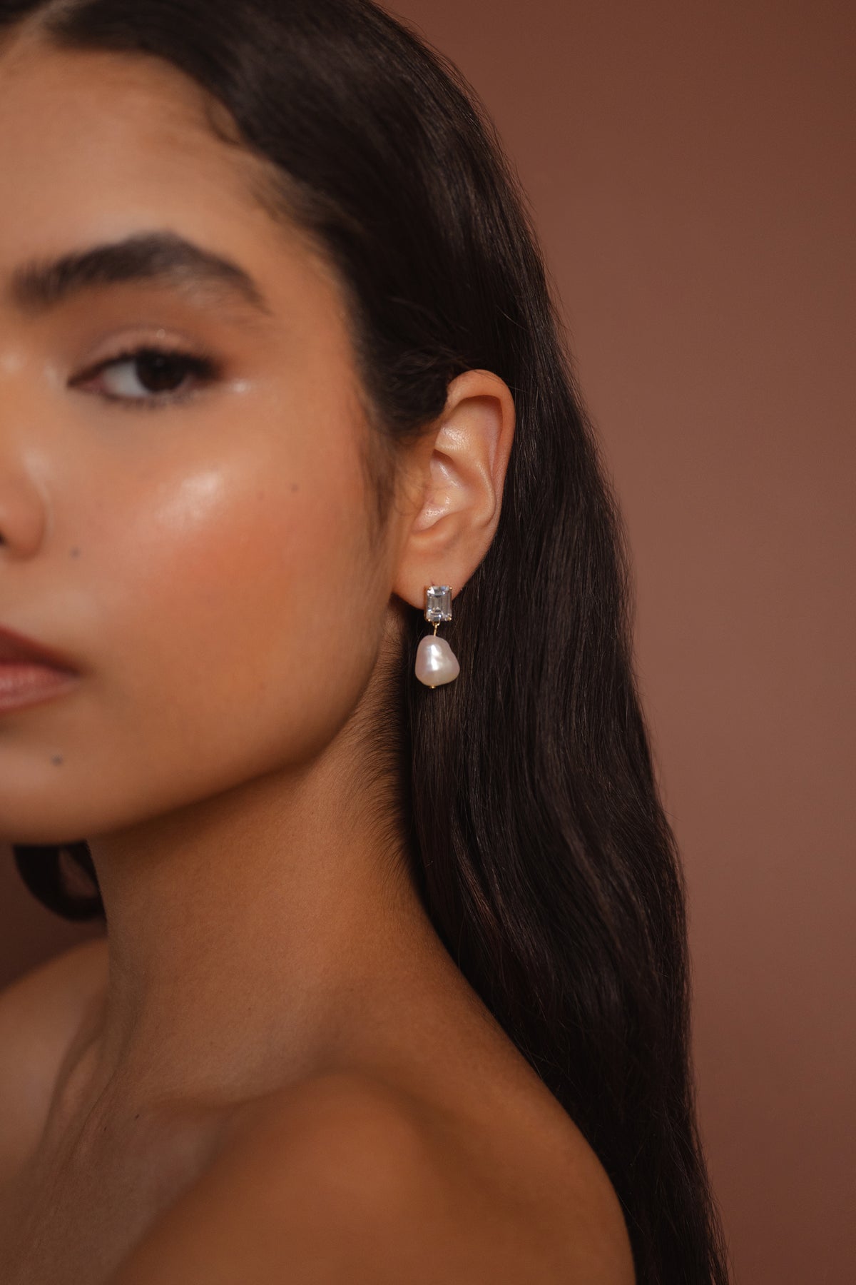 Vivian Earrings 35778 Edited 2400x3600